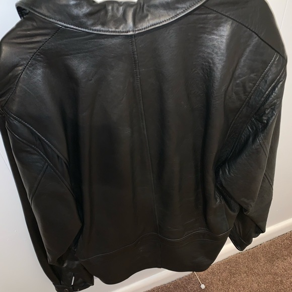 Wilson Leather M. Julian Size Medium - Picture 7 of 7